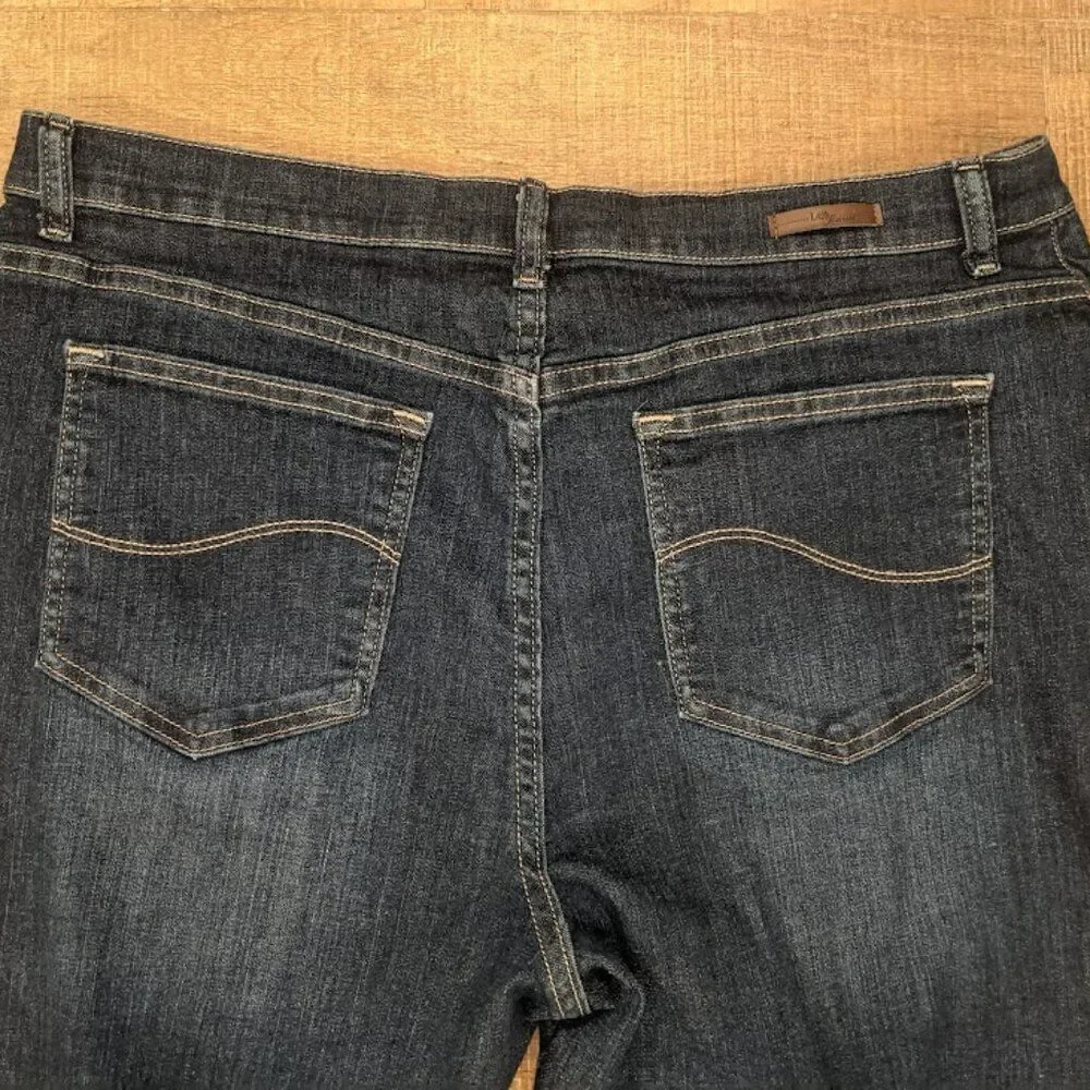 Lee Relaxed Fit Straight Leg Blue Denim Jeans Size 18M